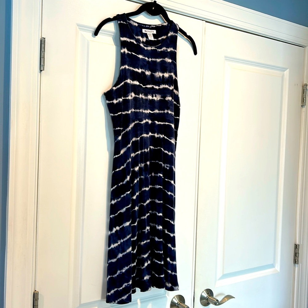 Athleta stretch tie dye dress
